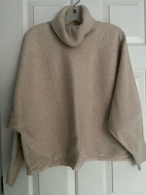 Old Navy Cream Ribbed Turtleneck Sweater